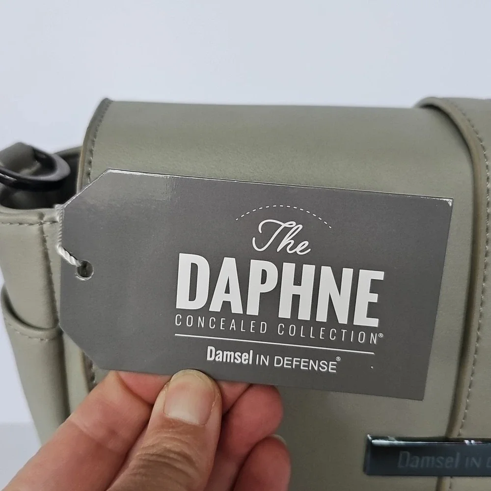 NWT Damsel‎ In Defense Janie's Gotta The Daphne Concealed Collection Cream 1836